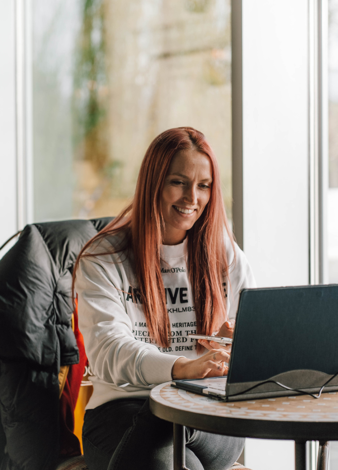 Chiara Trieb Kreativagentur bei der Arbeit